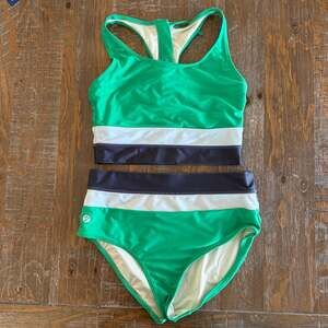 Nani Swimwear Colorblock Racerback Crop Top & High Rise Bottom Bikini Set Size M
